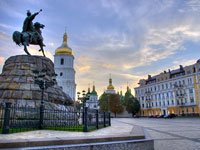Поездка в Киев будет полна новых впечатлений, ведь это один из самых красивых городов мира! Источник http://img-2006–10.photosight.ru