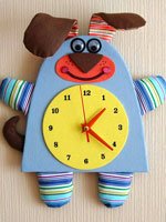 Настенные часы из мягкой игрушки — оригинально. Источник http://vsemumiru.ru