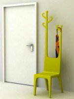 Вешалку-стул тоже можно считать разновидностью напольных конструкций. Источник http://prointeresnoe.ru