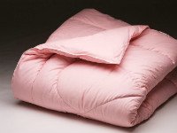 Чтобы овечье одеяло служило долго, выбирайте хорошо простеганное изделие из качественной ткани. Источник http://www.beltas.ru