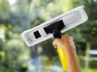 Качественная щетка для мытья окон способна существенно ускорить уборку и улучшить ее результаты. Источник http://www.ionitclean.ru