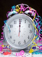 Даже обычному будильнику стоит «принарядиться» накануне праздника. Источник http://www.greenmama.ru