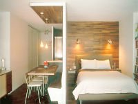 При необходимости в дизайн-проект квартиры-студии можно включить и полноценную кровать. Источник http://pratamax.com