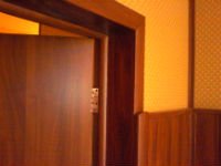 Правильная установка двери — залог ее безупречной работы. Источник http://masterdoor09.narod.ru