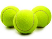 Теннисные мячи помогут постирать пуховик в домашних условиях. Источник http://koop.poltava.ua