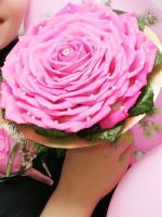 Так выглядит букет из лепестков роз. Источник http://radikal.ru