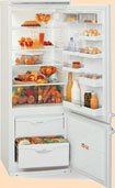 Двухдверный холодильник с двумя ящиками внизу. Источник http://holodilnik.ru