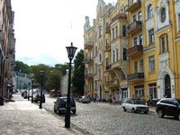 Андреевский спуск — одна из основных киевских достопримечательностей. Источник http://globalinfo.com.ua