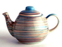 Заварной чайник — классические формы и необычная расцветка. Источник http://static.diary.ru