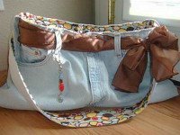 Модная сумка с карманами из старых джинсов. Источник http://comby.ru