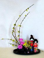 Икебана из цветов подчеркнет японский стиль интерьера. Источник http://www.thegardener.btinternet.co.uk