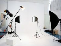 Студиное оборудование и профессионализм фотографа обеспечат качество снимков. Источник http://alexleoshko.com